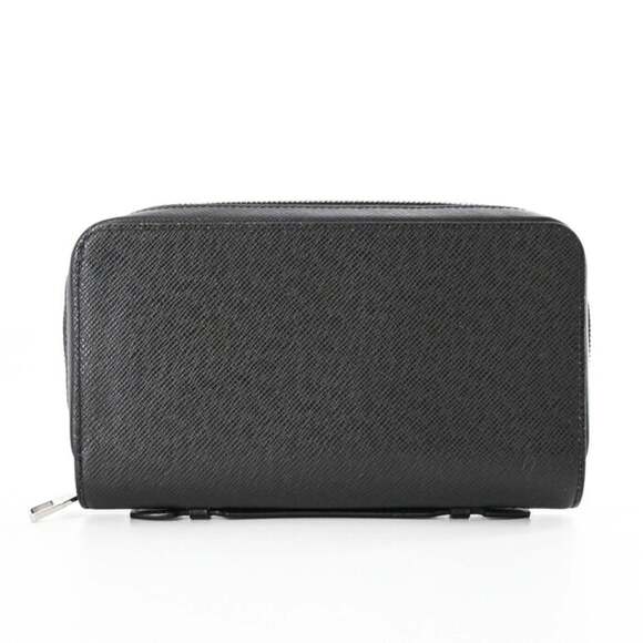 LOUIS VUITTON Taiga Zippy XL Round Wallet Long Second Bag Black M44275